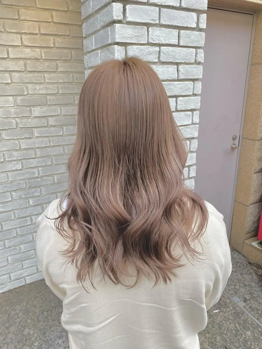 セミロング カット ヘアカラー トリートメント 【ブリーチ特化】 山崎 悠樹のヘアスタイル
