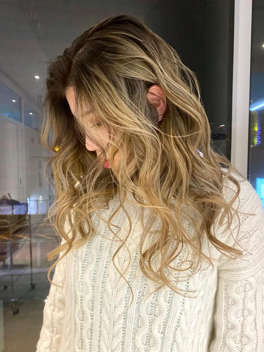 セミロング カラー welring hair salonのヘアスタイル
