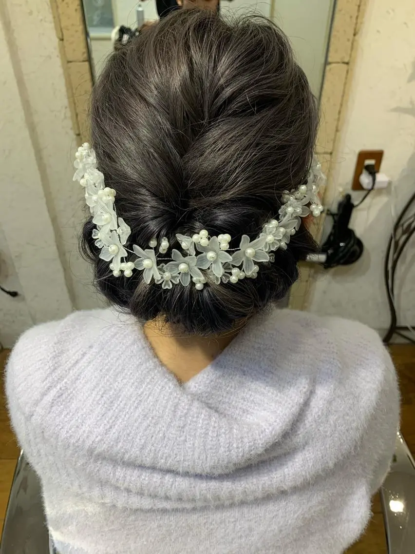 ミディアム カラー ヘアアレンジ グレージュ ヘアセット katsuya hiroのヘアスタイル