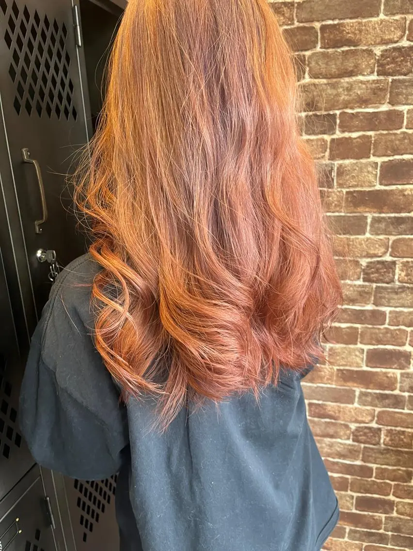 ロング カラー パーマ ヘアアレンジ メンズ キッズ ネイル アイブロウ メンズブリーチ メンズハイライト メンズインナーカラー メンズ韓国風 ブリーチ 久木原 ゆりのヘアスタイル