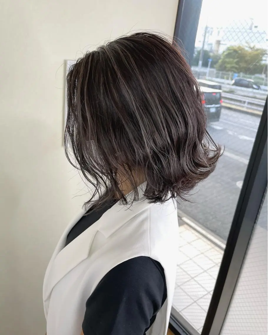 ミディアム カラー グレージュ ハイライトカラー ハイライト ハイライトカラー✨ グレージュ✨鎌倉光洋のヘアスタイル