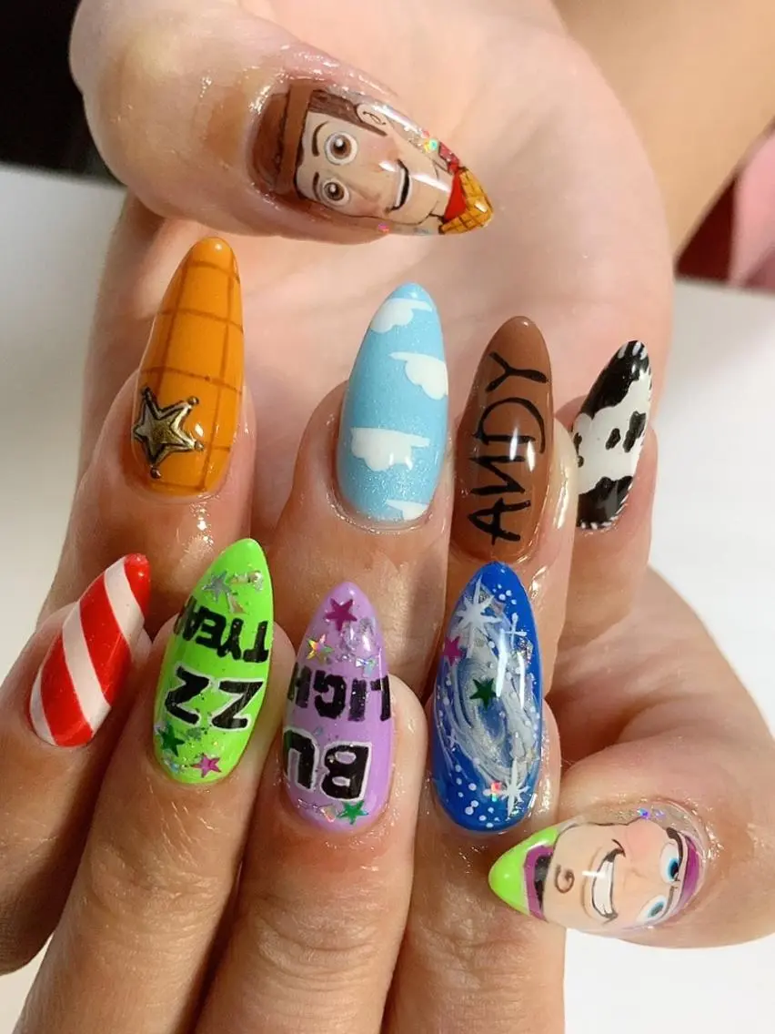 ネイル ･:*+.✳︎˚✧₊ MAKI NAILのネイルデザイン