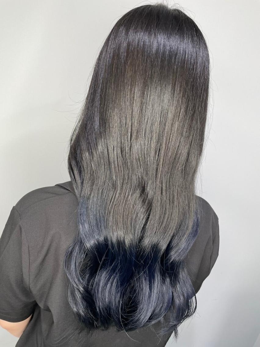 ミディアム カラー アディクシーカラー アッシュ ブルーカラー ダークアッシュ イヤリングカラー トップスタイリスト ✨KIRIKA中野✨のヘアスタイル