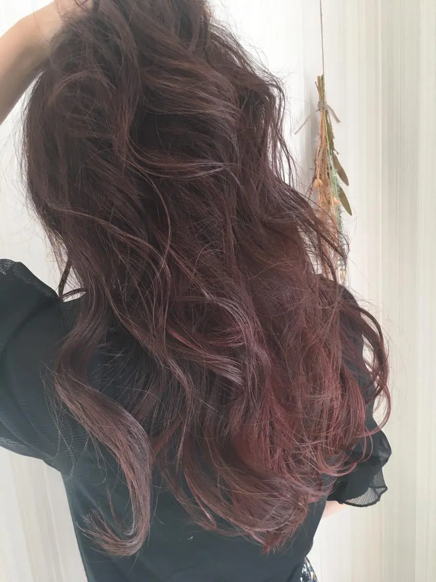セミロング カラー インナーカラー レッドカラー ヘアカラー トリートメント ハイトーン/ブリーチ 山崎 悠次のヘアスタイル