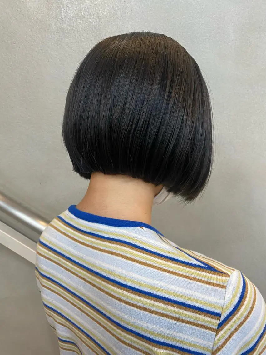 ショート ボブ カット トリートメント 艶髪 透明感カラー 田中伶奈のヘアスタイル