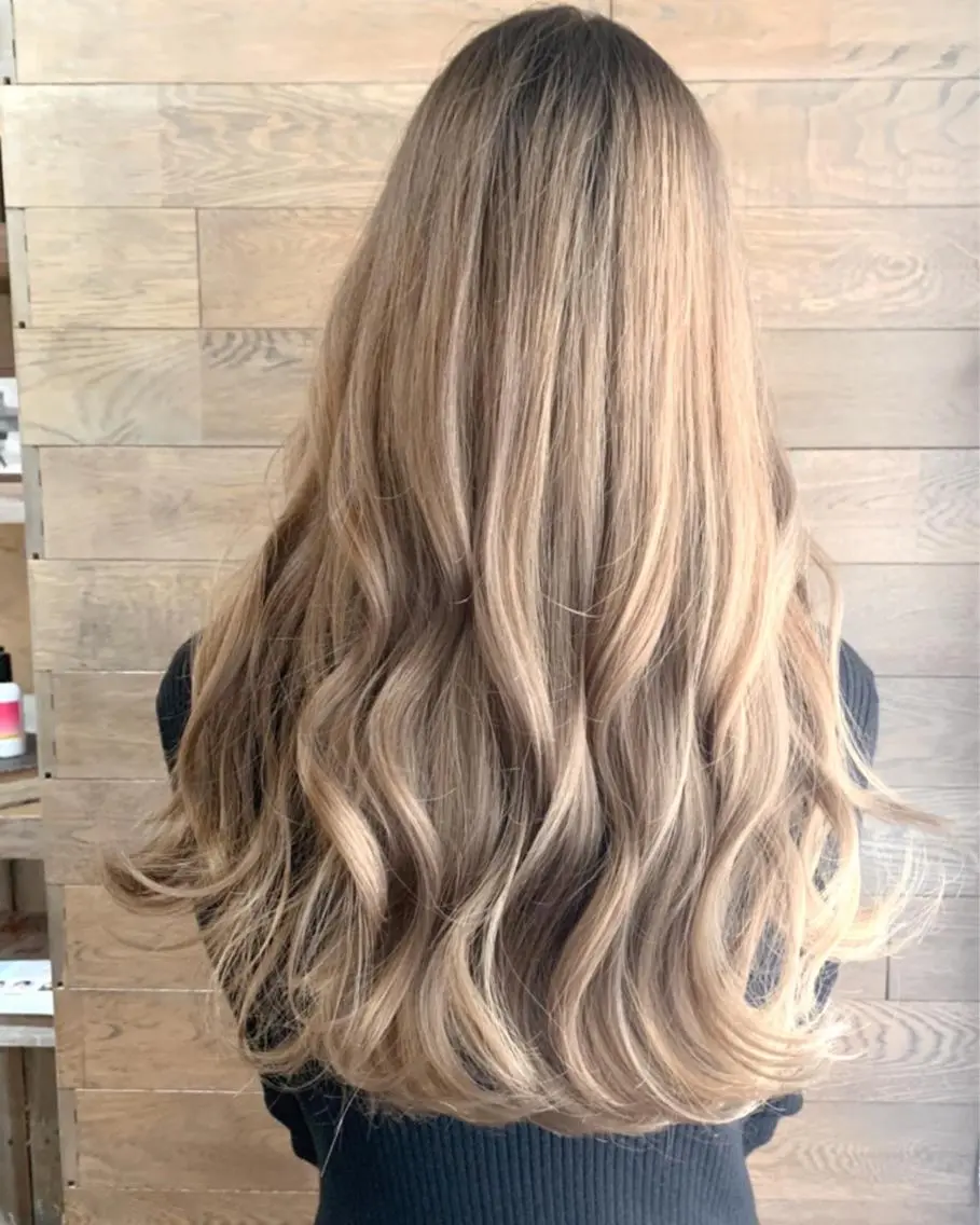 ロング カラー バレイヤージュ ブラウンカラー ココアブラウン デザインカラー グラデーションカラー カット ヘアカラー 京都大人女性ショート 徒歩1分/秋山のヘアスタイル