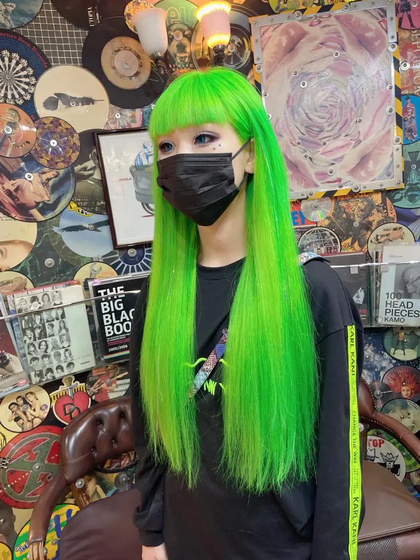 ロング カラー ヘアアレンジ 編み込みエクステ ブリーチ ケアブリーチ エクステ 🌈派手髪エクステ ブレイズ🌈ひろとのヘアスタイル