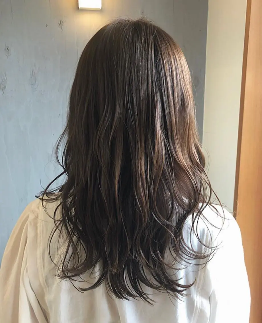 セミロング カラー ベージュカラー ラーム 乃木店のヘアスタイル
