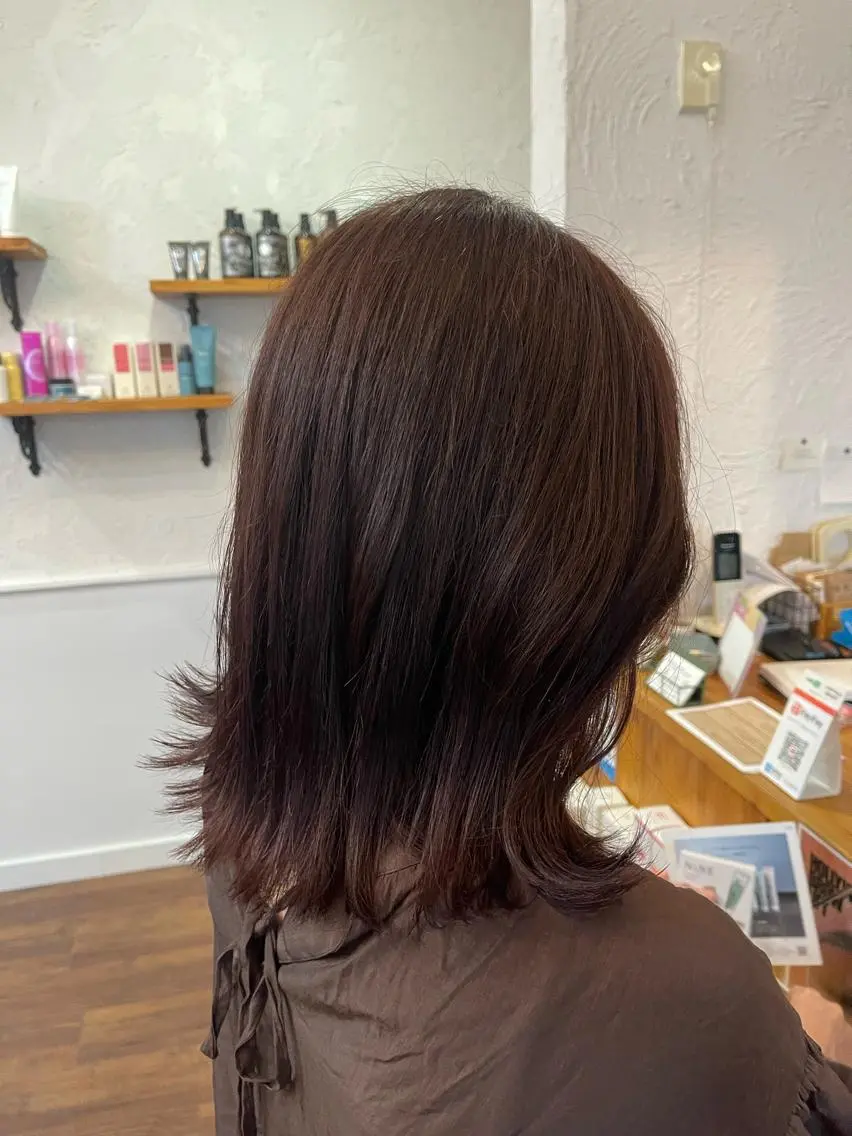 ミディアム カット ヘアカラー トリートメント 関根 沙季のヘアスタイル
