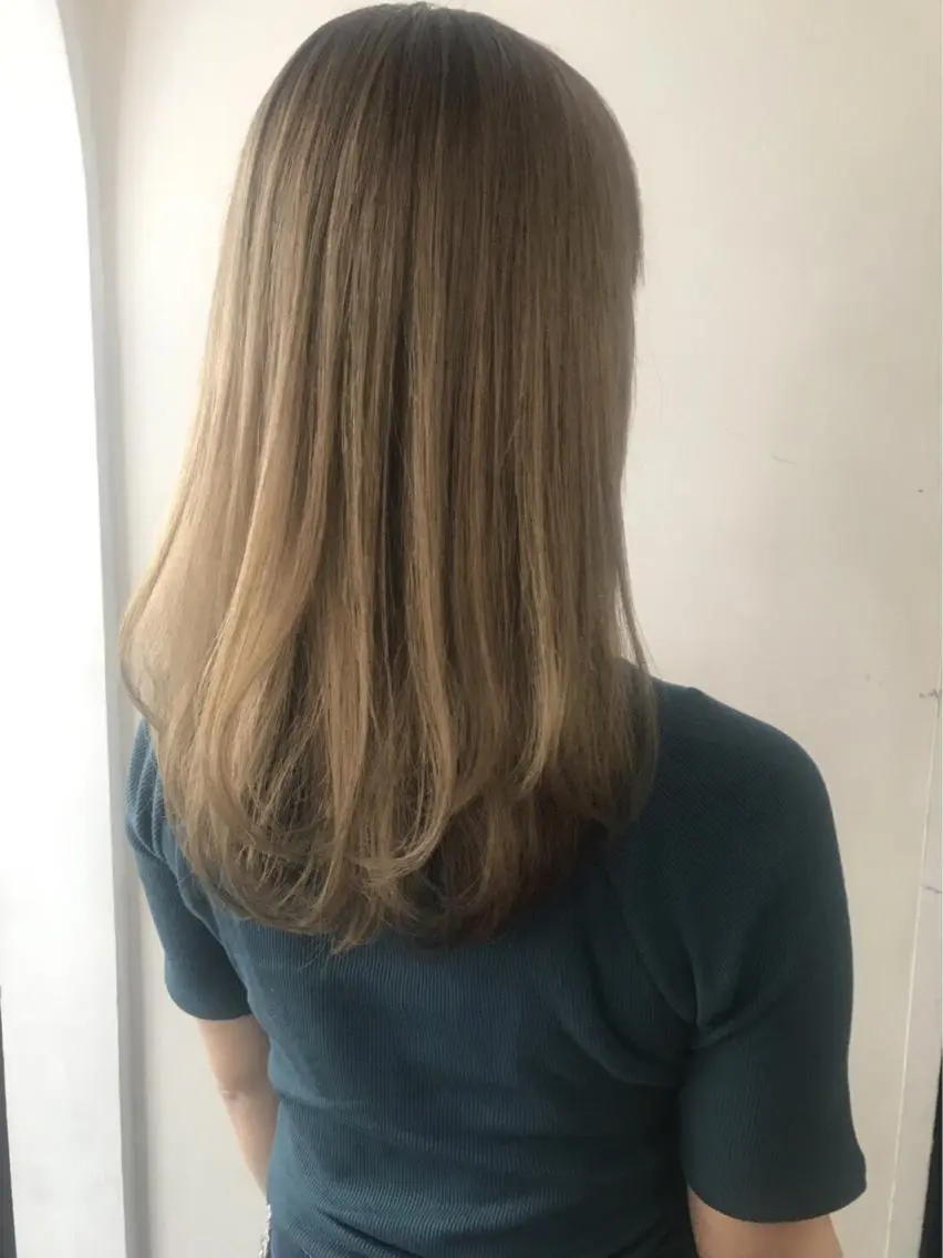セミロング カラー 艶カラー/フェイス レイヤー/たむのヘアスタイル