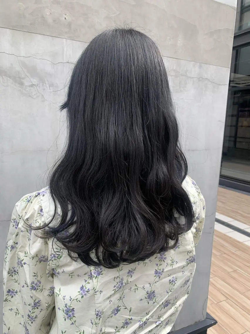セミロング カラー ヘアアレンジ ヘアカラー トリートメント yuka .のヘアスタイル