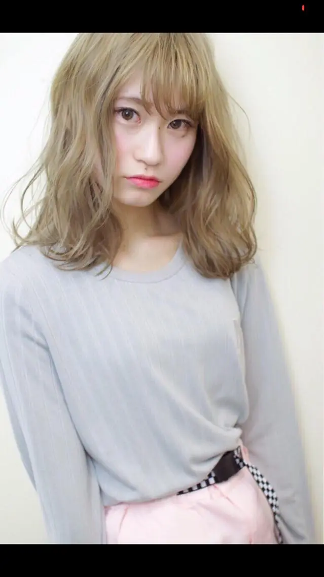 ミディアム カラー ベージュカラー ミルキーベージュ ボブ カット ヘアカラー トリートメント 山本 芳喜のヘアスタイル