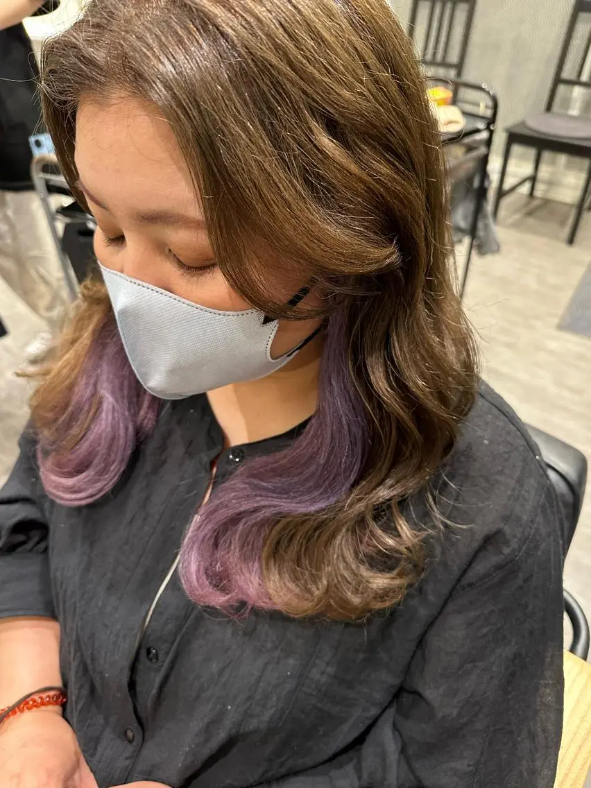 セミロング カラー ラベンダーカラー 艶髪レイヤー上田 紗也🇰🇷💗のヘアスタイル