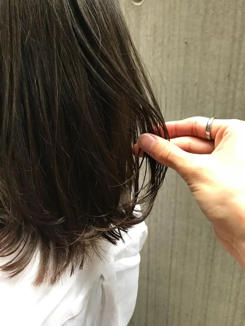 ミディアム パーマ ヘアアレンジ カット ヘアカラー トリートメント 松田 亮葉のヘアスタイル