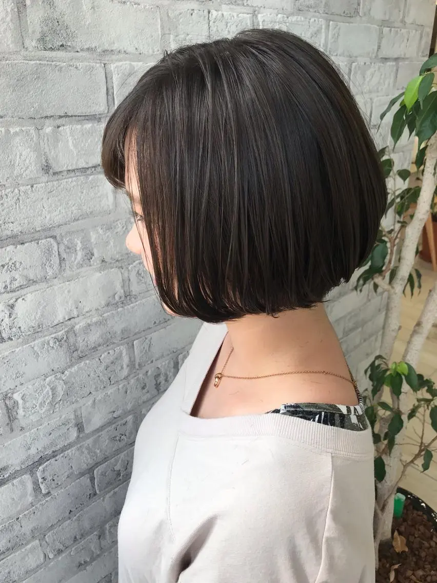 ショート カラー アッシュ ボブ カット Oopsレイヤー 加藤澄都のヘアスタイル