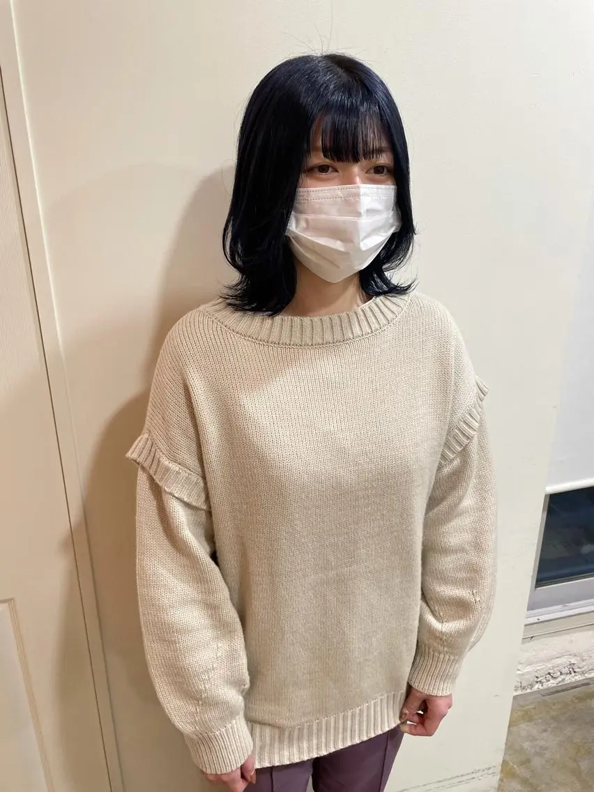 ミディアム カラー カット ヘアカラー トリートメント MIOベージュカラー 柔らかいカラーのヘアスタイル