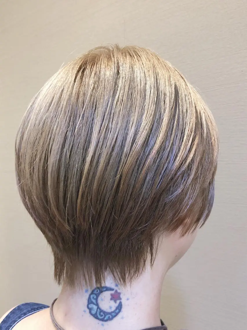 ショート くびれヘア ショートヘア カット ヘアカラー トリートメント 魅力引き出しUP😉 ✂︎吉田尚矢✂︎のヘアスタイル