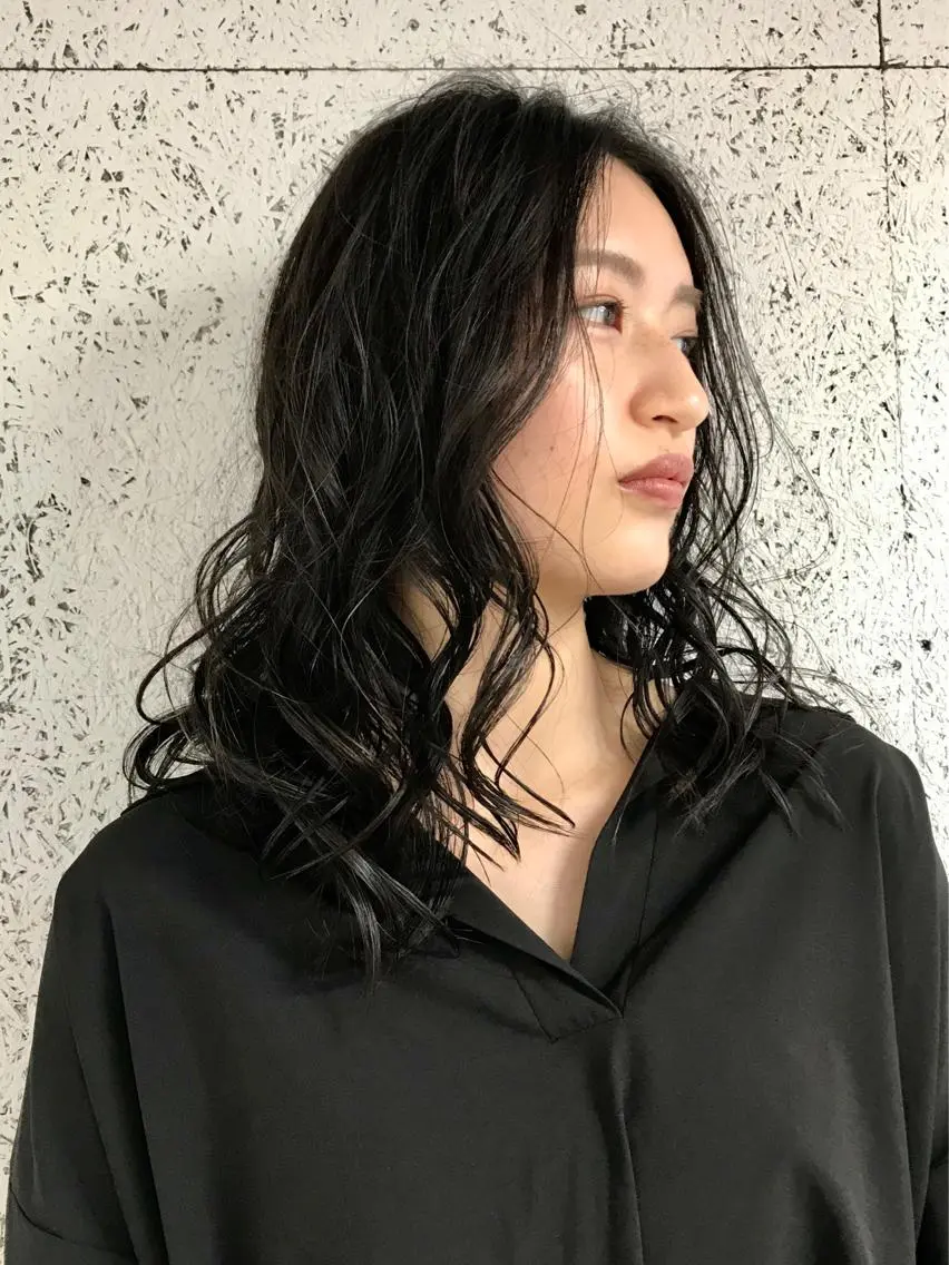 ロング カラー KOOKI スティードトーキョーのヘアスタイル