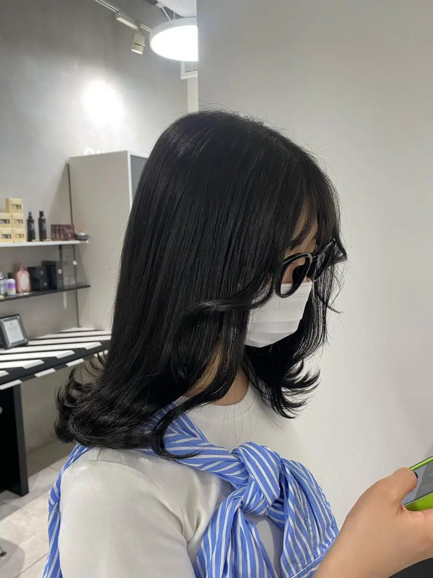 セミロング カラー 韓国風モテヘア 🇰🇷aki♡のヘアスタイル