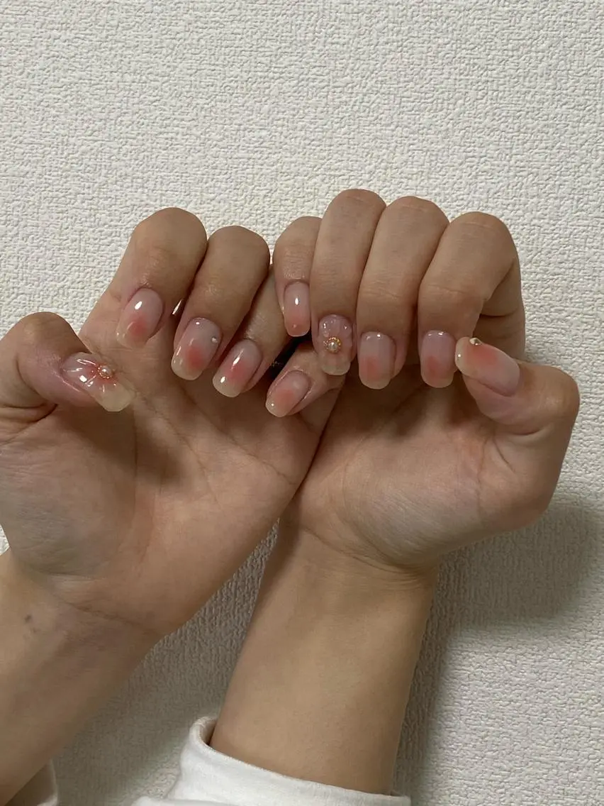ネイル チークネイル ハンドネイル 自宅サロン FeelFreeのネイルデザイン
