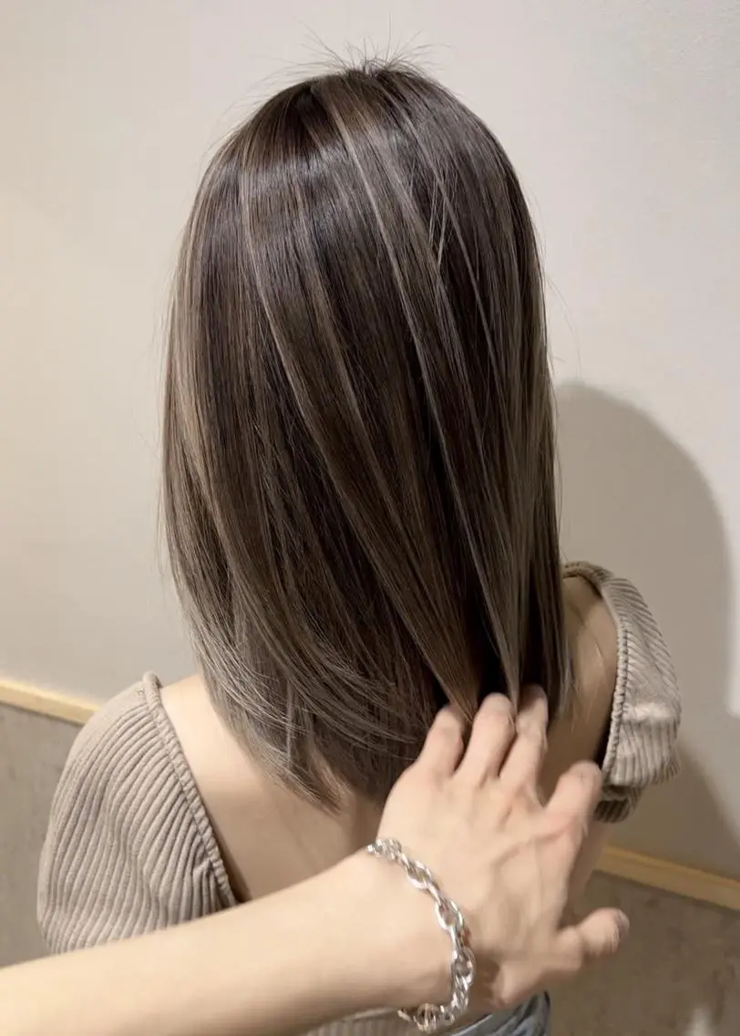 セミロング カラー 🫧【公式】 Lig.横浜🫧のヘアスタイル