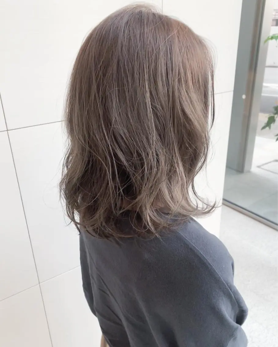 セミロング カラー ヘアカラー SUZUKA .のヘアスタイル