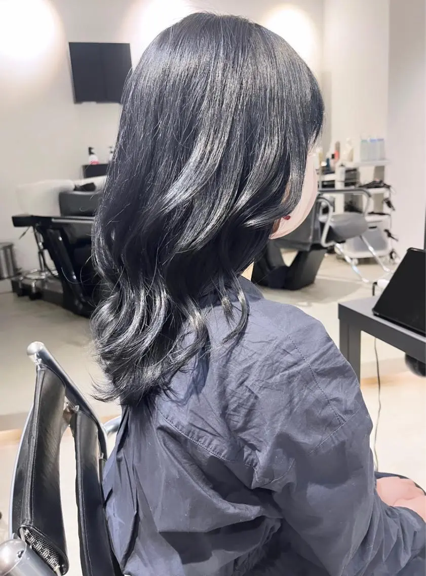 ミディアム カラー パーマ ヘアアレンジ カット ヘアカラー トリートメント 透明感/オリーブ/ グレージュ/YUKAのヘアスタイル