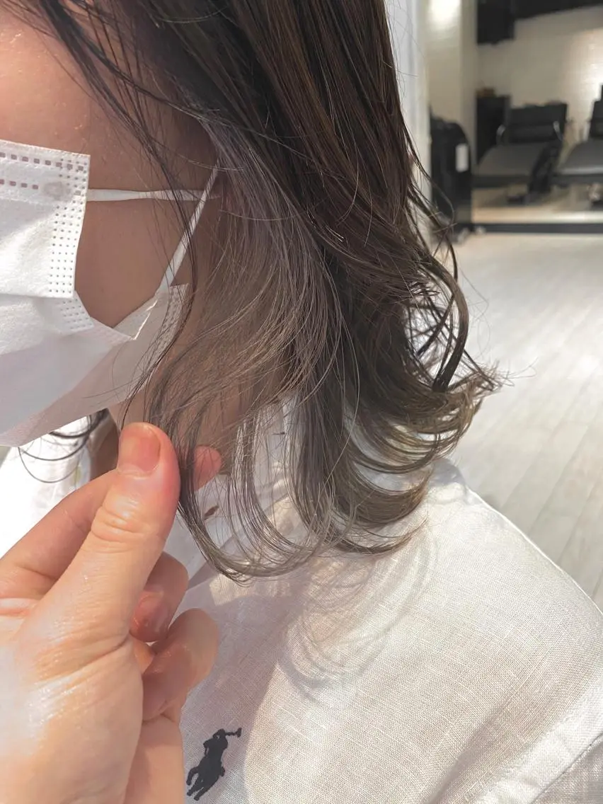 セミロング カラー ブリーチ koheiのヘアスタイル