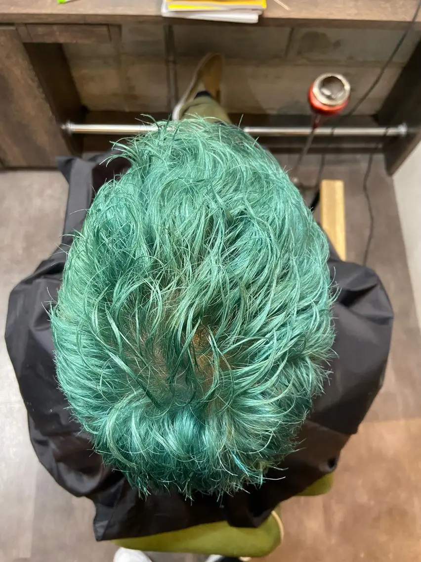 カラー 仁和山 晃のヘアスタイル