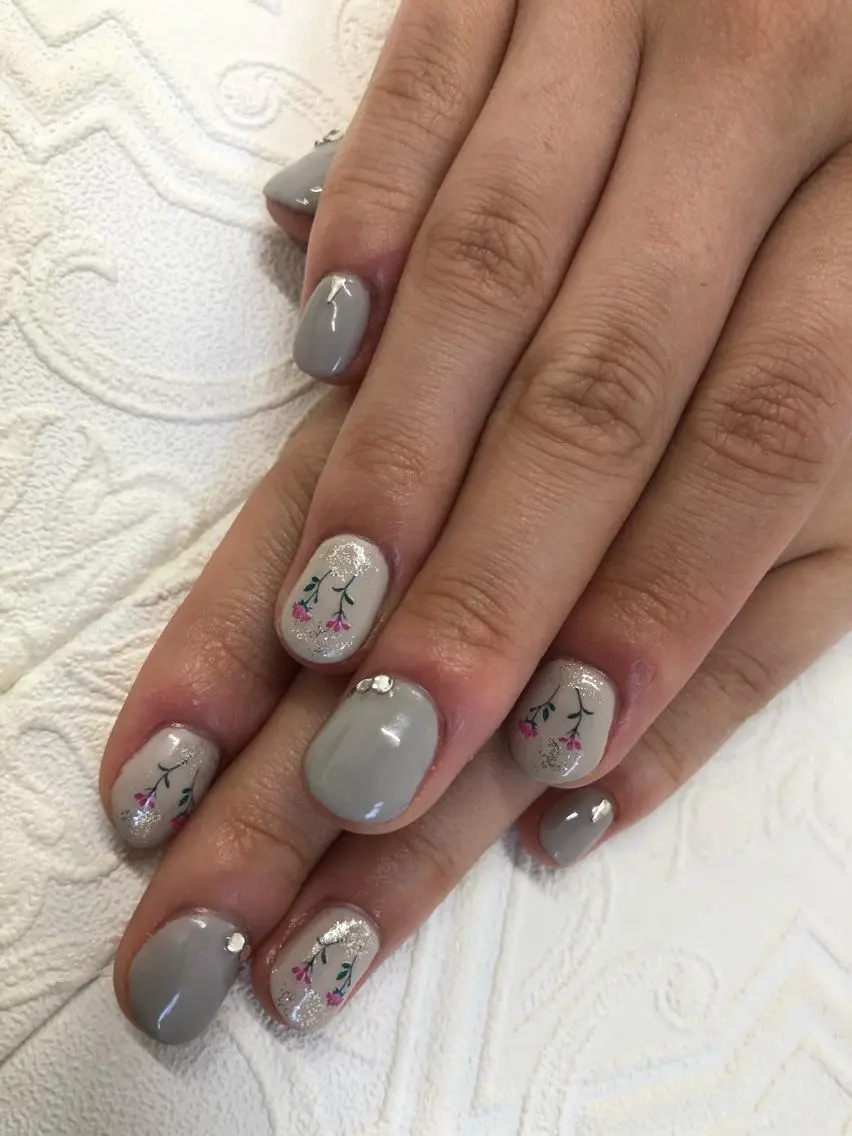 ネイル ラメ(グリッター) ストーンネイル Embellir ♡鏡味のその他イメージ