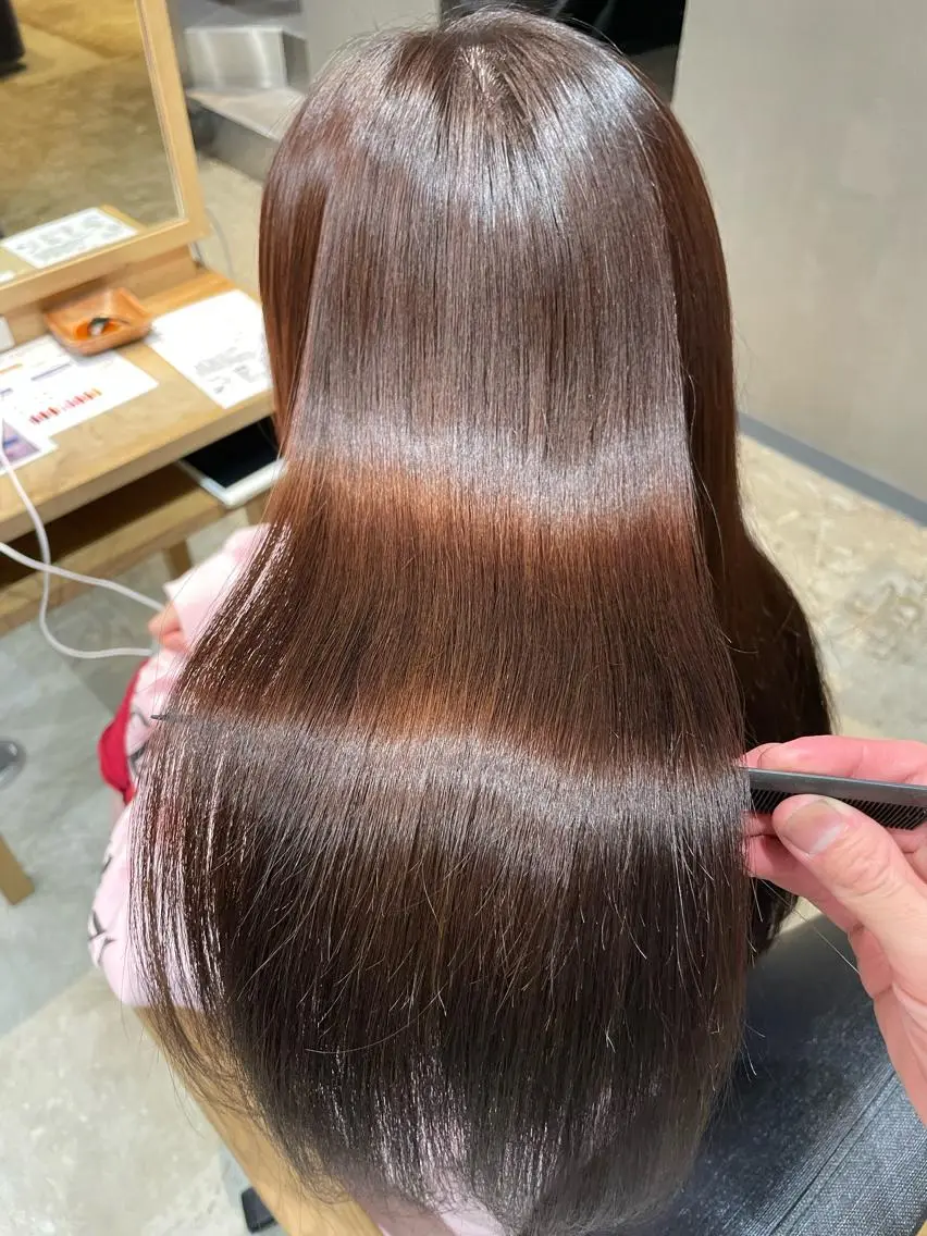 ロング 【お悩み解決のプロ】 ハヤシタクミのヘアスタイル
