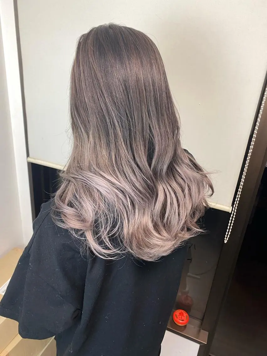 ミディアム カラー ブリーチカラー🫧 森　凪沙のヘアスタイル