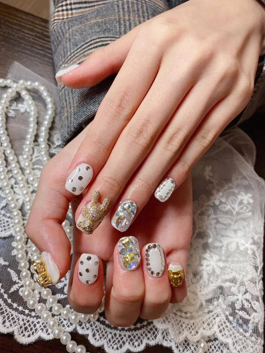 ネイル ハンドネイル リ サのネイルデザイン