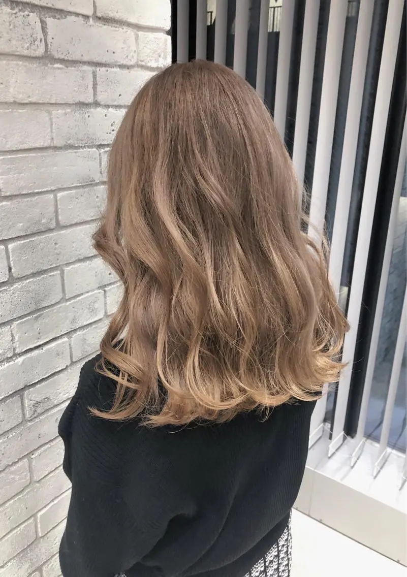 ロング ヘアカラー 🌈外国風ハイライト こうたろうのヘアスタイル