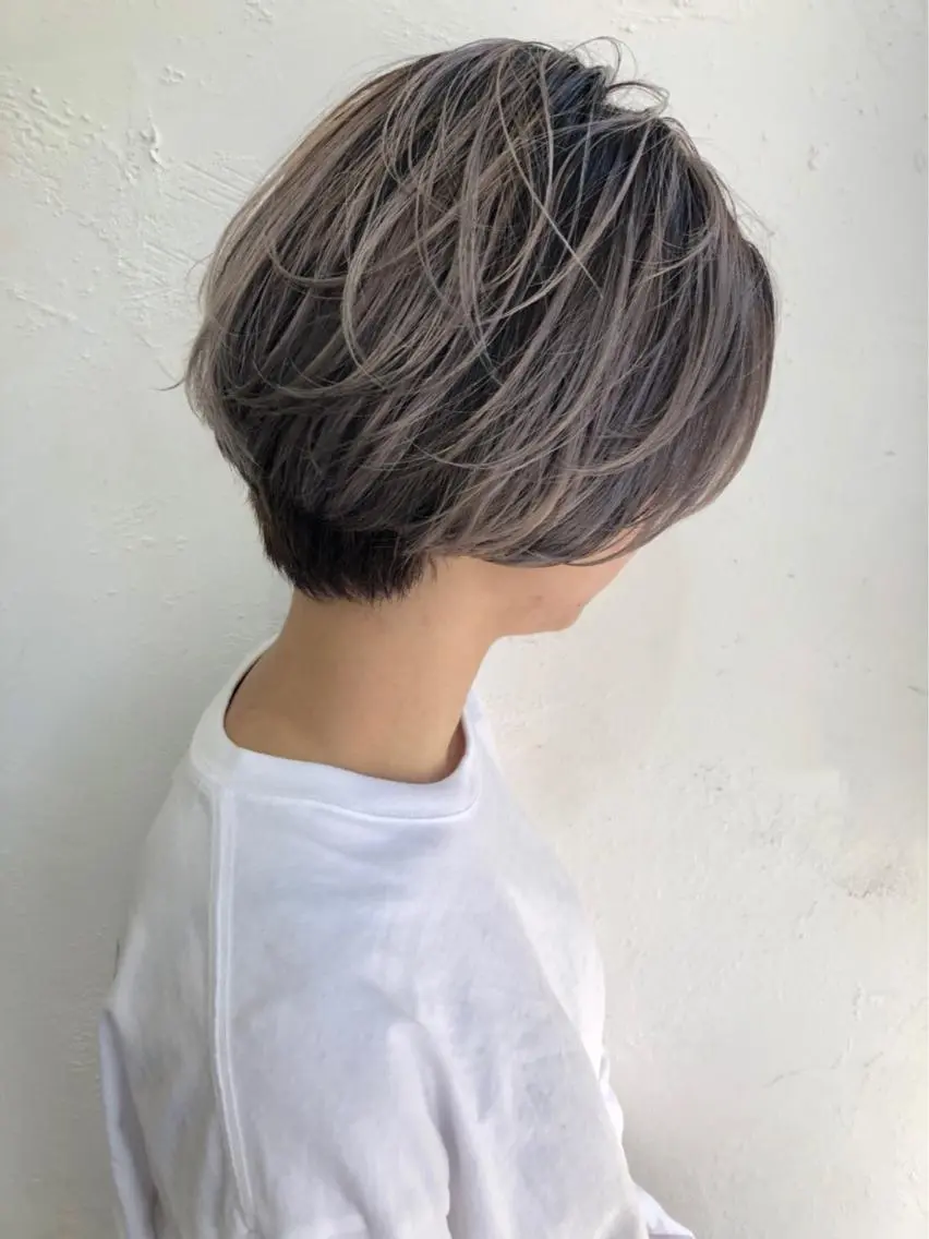 ショート カラー 東 寛道のヘアスタイル