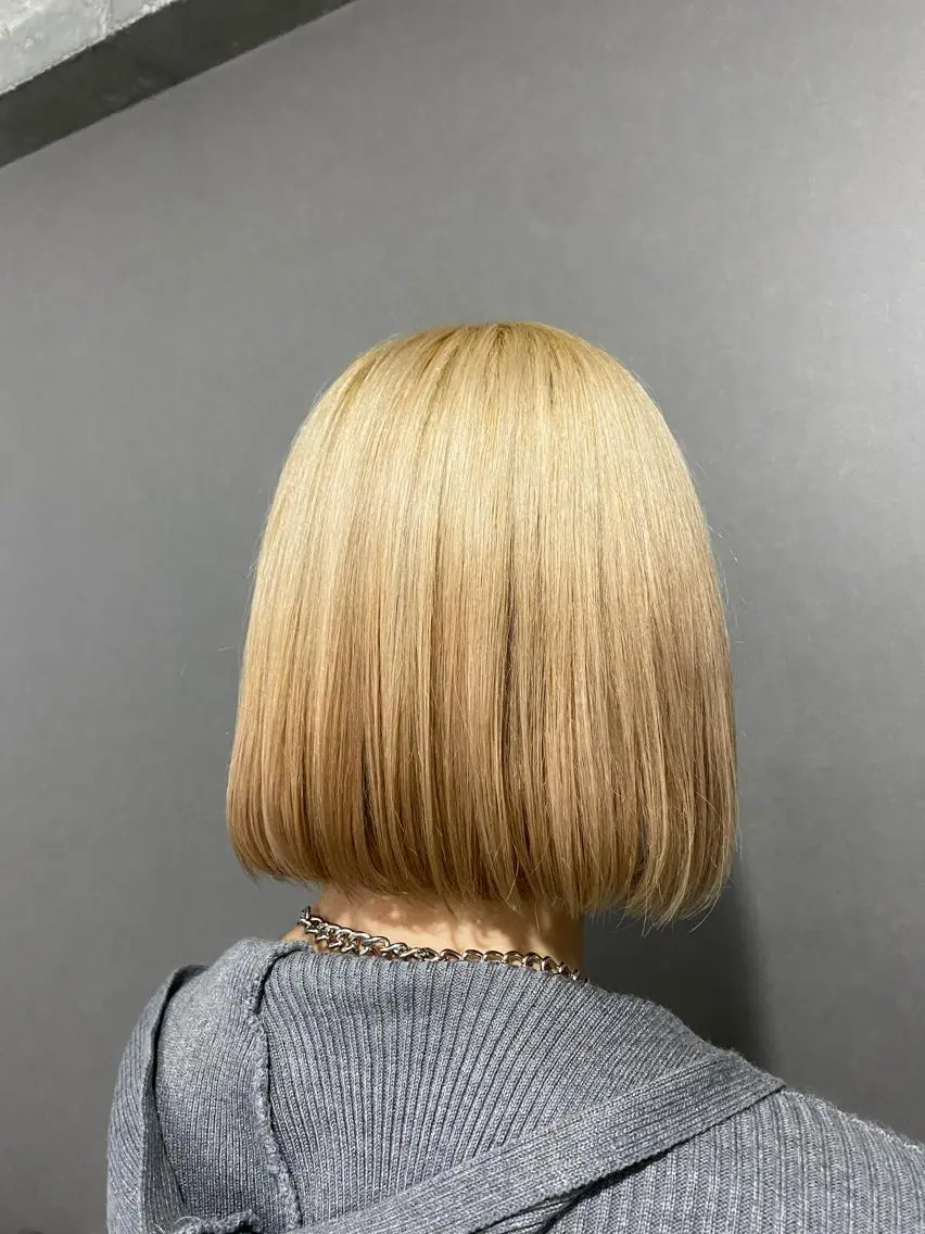 ミディアム ボブ Bob＆ハイトーン 専門家CHIHIROのヘアスタイル