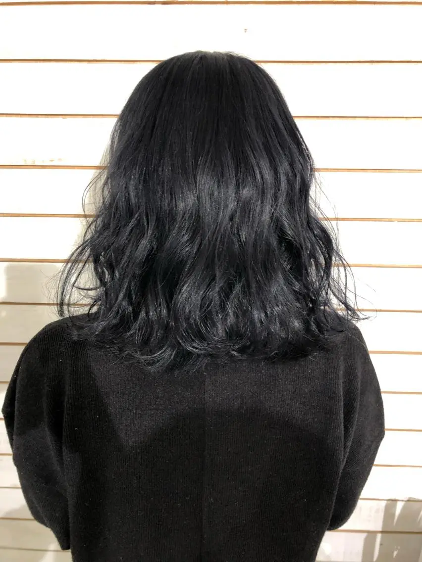 ショート カラー ブルーカラー シルバー ヘアカラー 🦋美髪/エクステ 🦋アベイクミのヘアスタイル