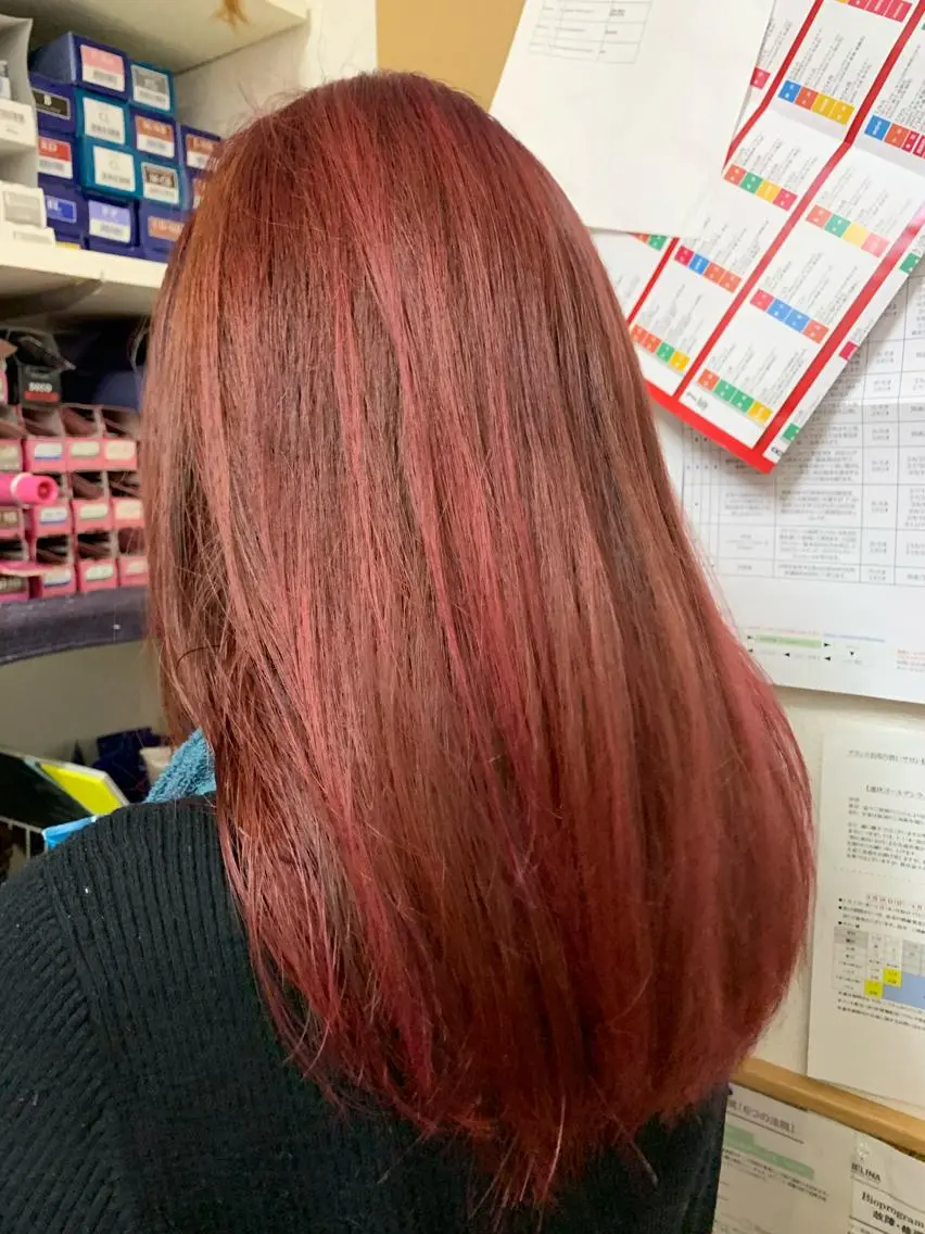 カラー おせ ちさとのヘアスタイル