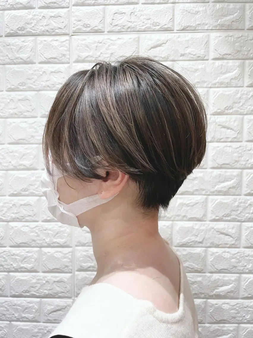 ショート カラー ハンサムショート ショートヘア yuki🌼 Hip's decoのヘアスタイル