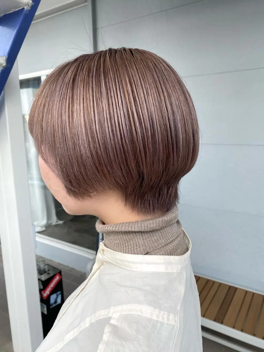 ショート カラー ヘアアレンジ ハイライトカラー ハイライト ヘアカラー トリートメント lani ブリーチ /ダブルカラーのヘアスタイル