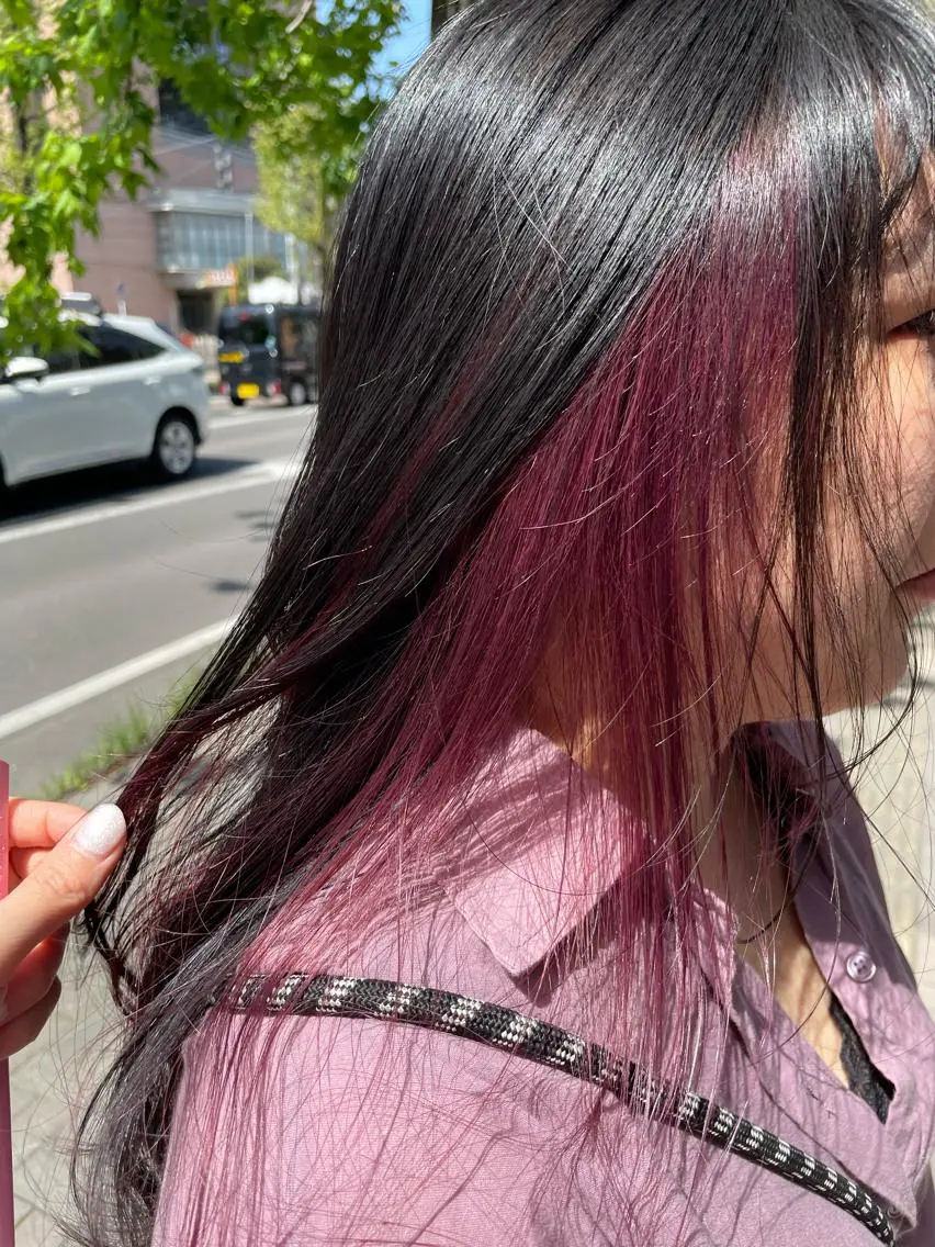 カラー イヤリングカラー オノ アカネのヘアスタイル