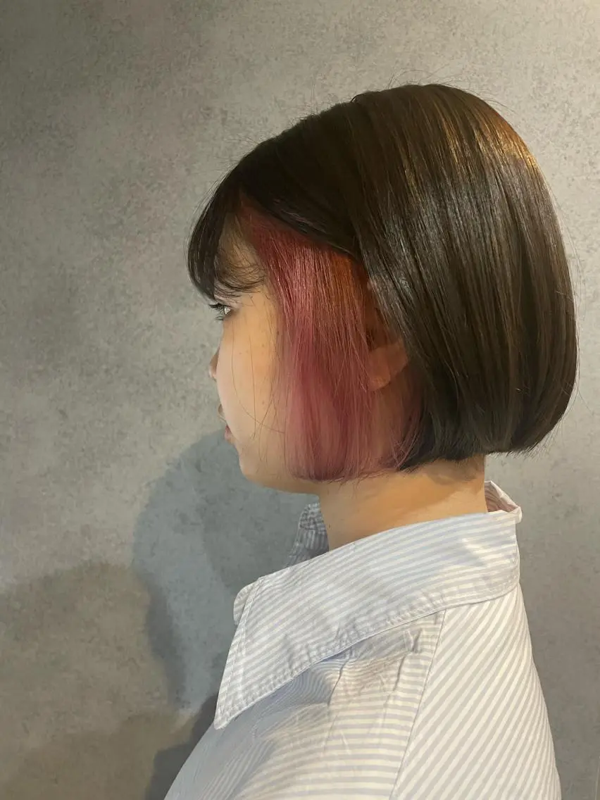 カラー イヤリングカラー ヘアカラー Minami🩵 新宿のヘアスタイル