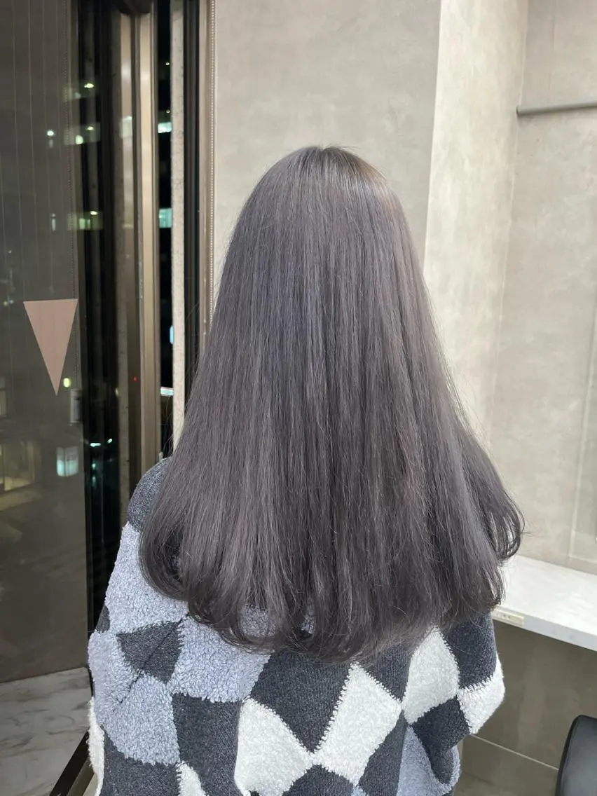 ロング ヘアカラー トリートメント ヘッドスパ ヘアセット 寒色/ベージュヘア ブリーチありMiOのヘアスタイル