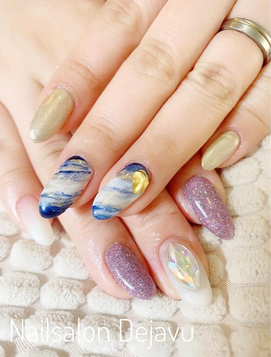 ネイル アートネイル フラッシュネイル 持ち込み ワンカラーネイル ストーンネイル Nail salon Dejavu 🌿のネイルデザイン
