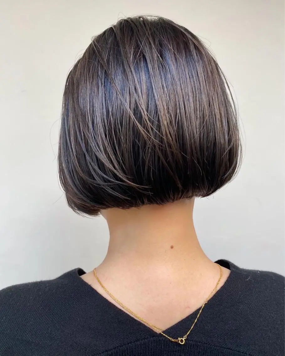 ショート カラー グレージュ ボブ tonari 梅田、中崎町のヘアスタイル