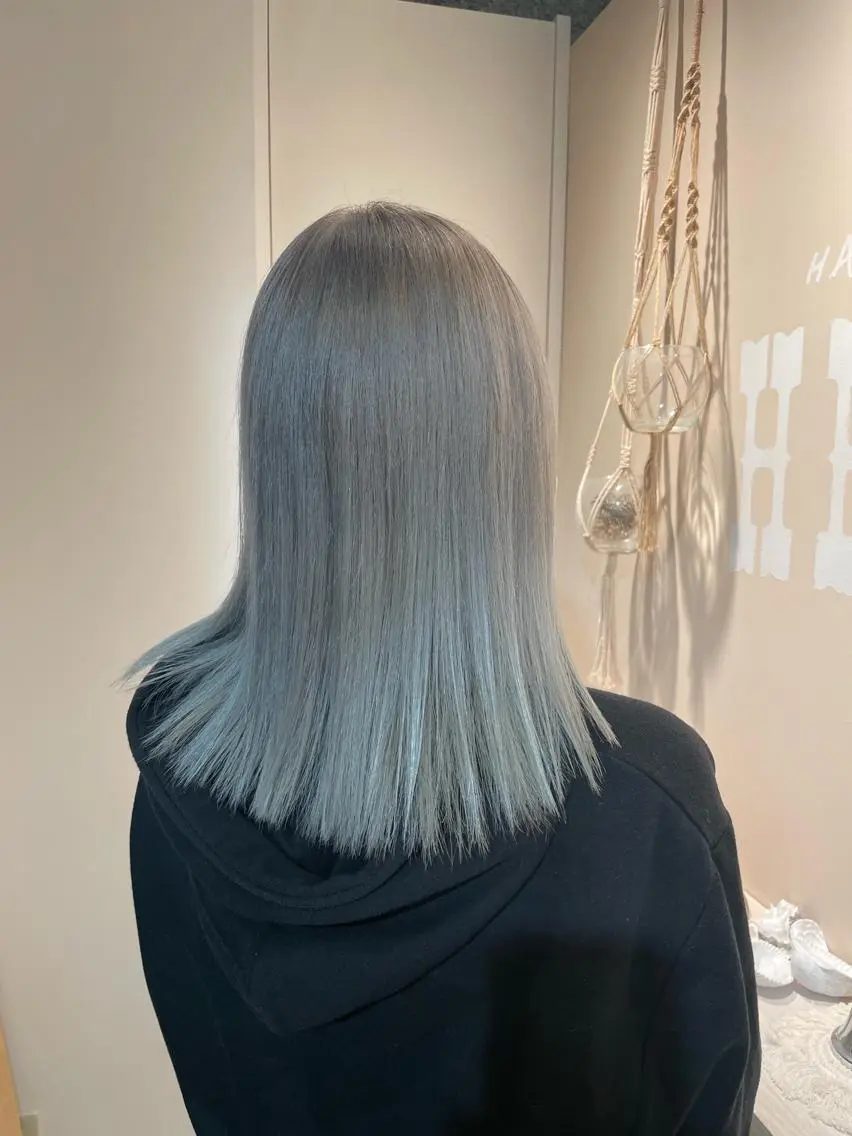 セミロング カット ヘアカラー 南都 良太のヘアスタイル