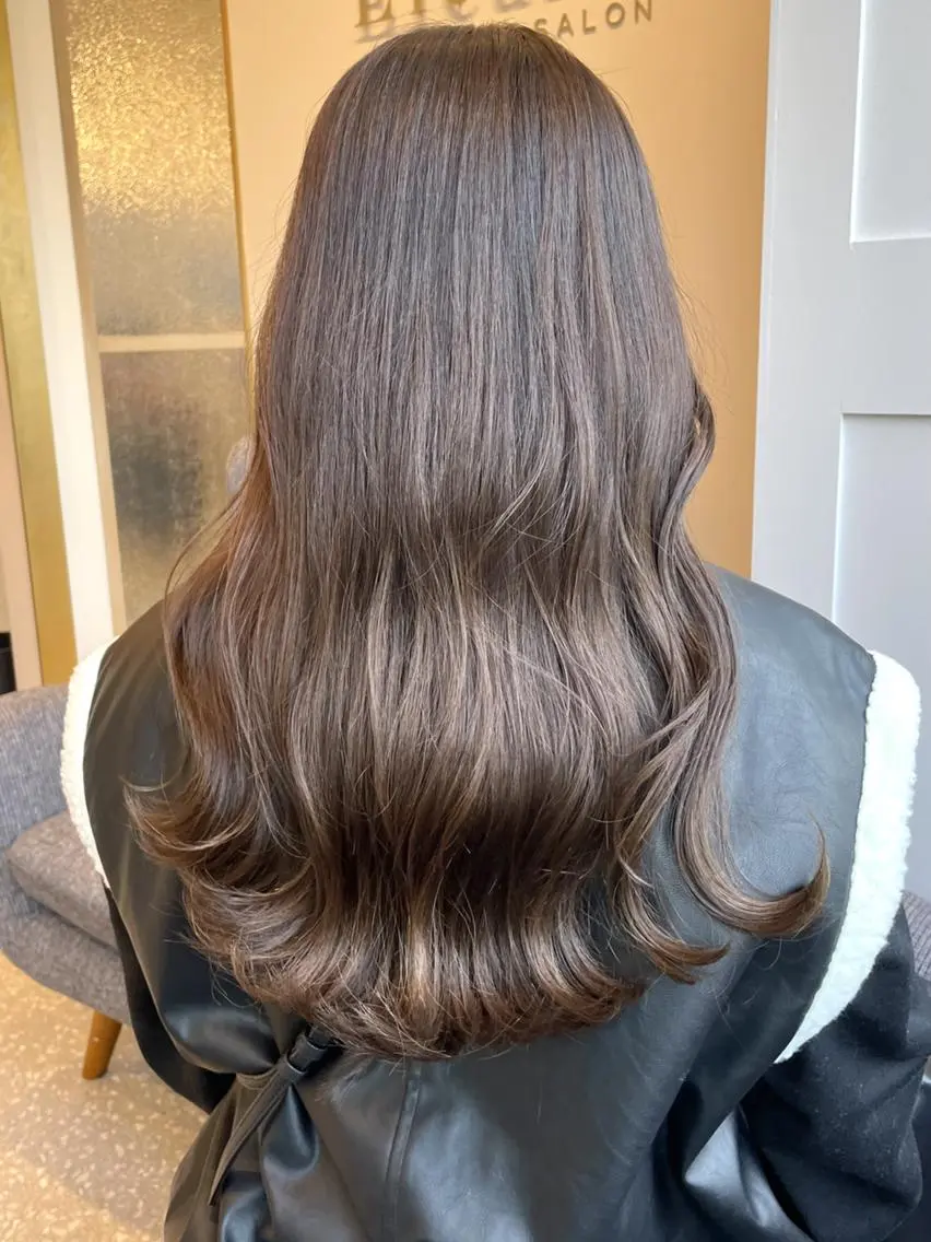 ロング ミラーボール アカデミー枠のヘアスタイル