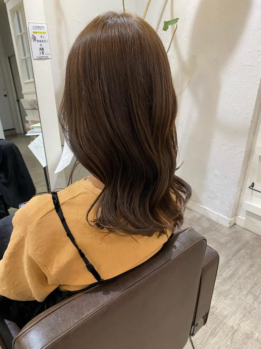 セミロング カラー 透明感カラー 前橋 姫奈のヘアスタイル