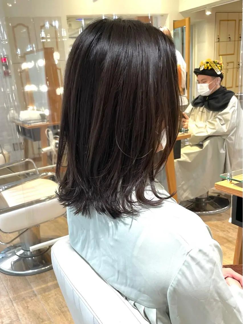 セミロング カラー ブリーチ グレージュ ブリーチなしカラー レイヤーカット カット ヘアカラー ✨カラー支持No.1 🧸ワキ カナコ🧸のヘアスタイル