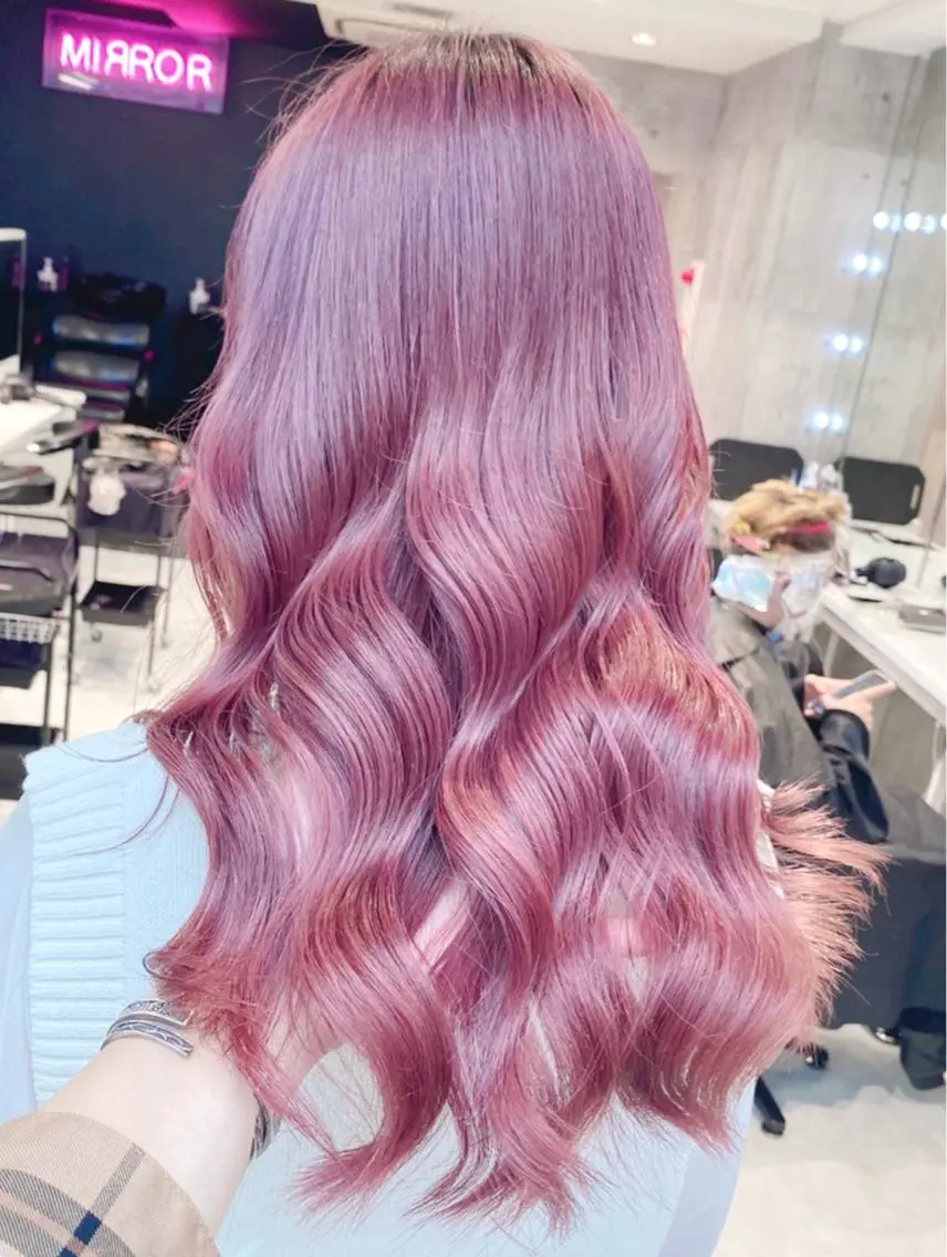 セミロング カット ヘアカラー トリートメント ハイトーン髪質改善 🎀🐰堀川智史🎀のヘアスタイル